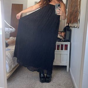 GORGEOUS black strapless midi dress from DISSH
